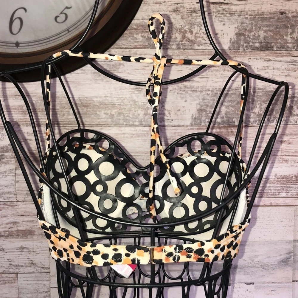 Victoria’s Secret leopard print bikini top size 32D animal print vs bikini swim‌ - Picture 3 of 4
